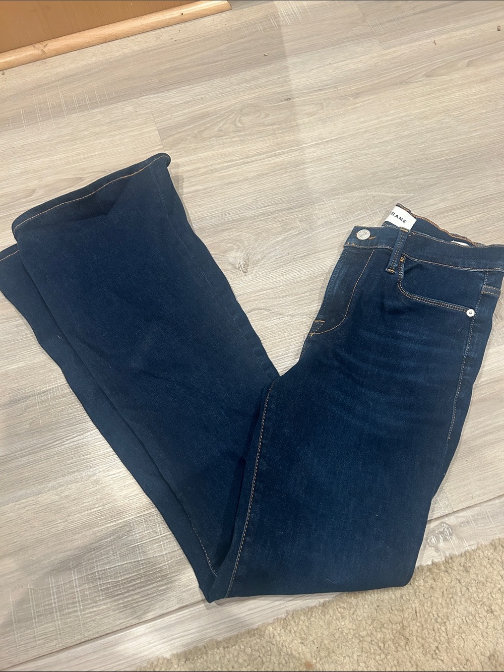 Frame Le High Flare high-rise jeans